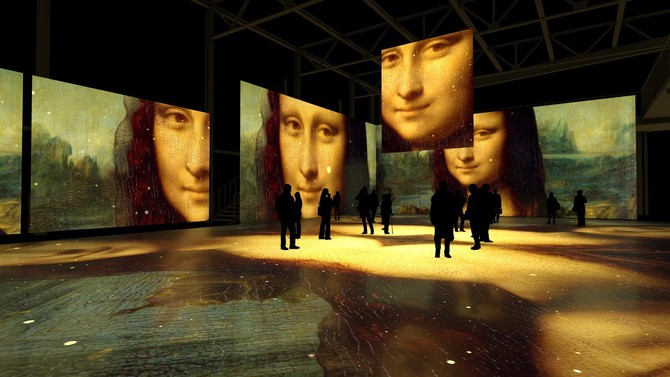 Фото иультимедийной выставки "Леонардо да Винчи. Тайна гения" в ARTPLAY