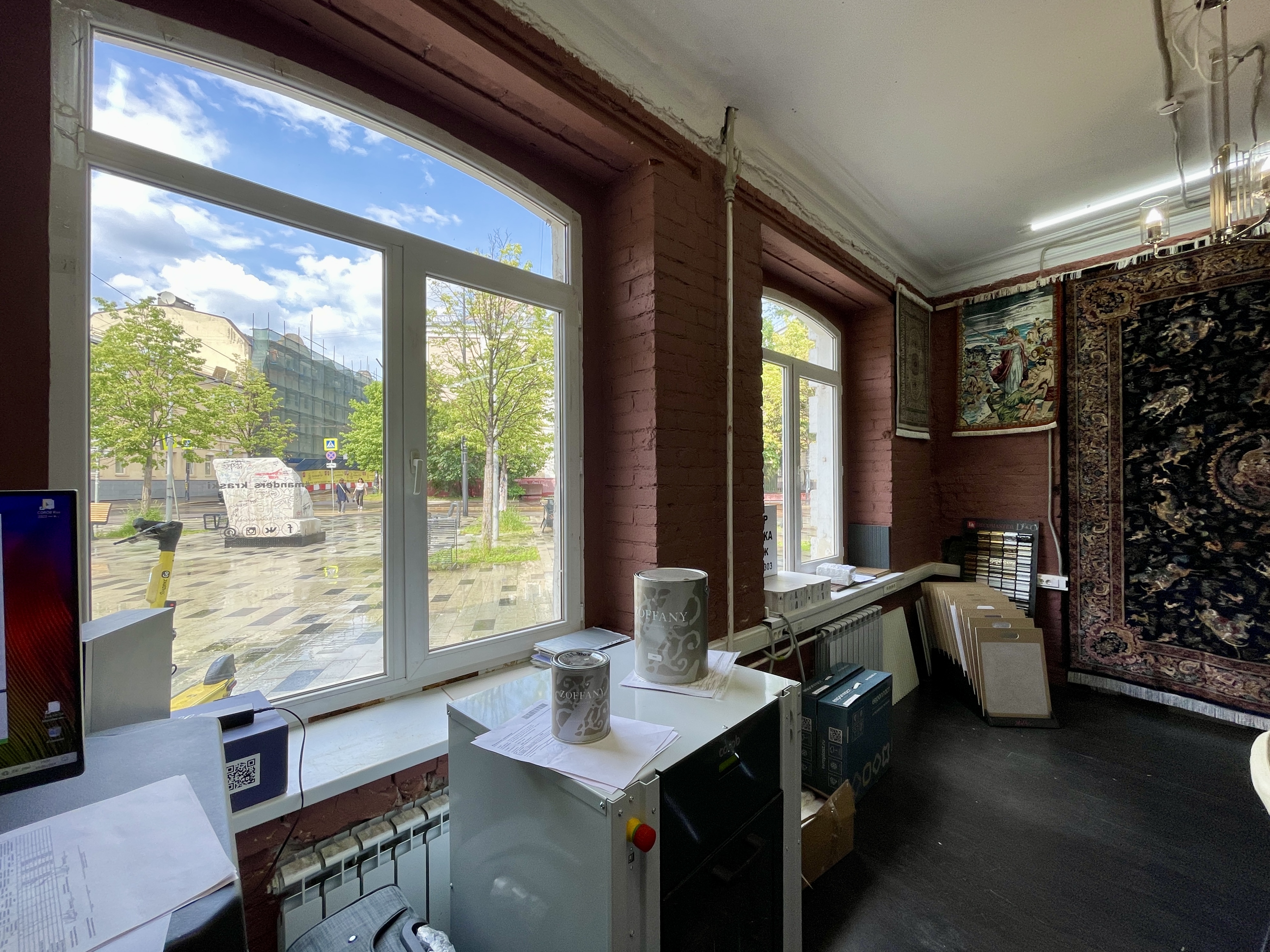 Gallery photo