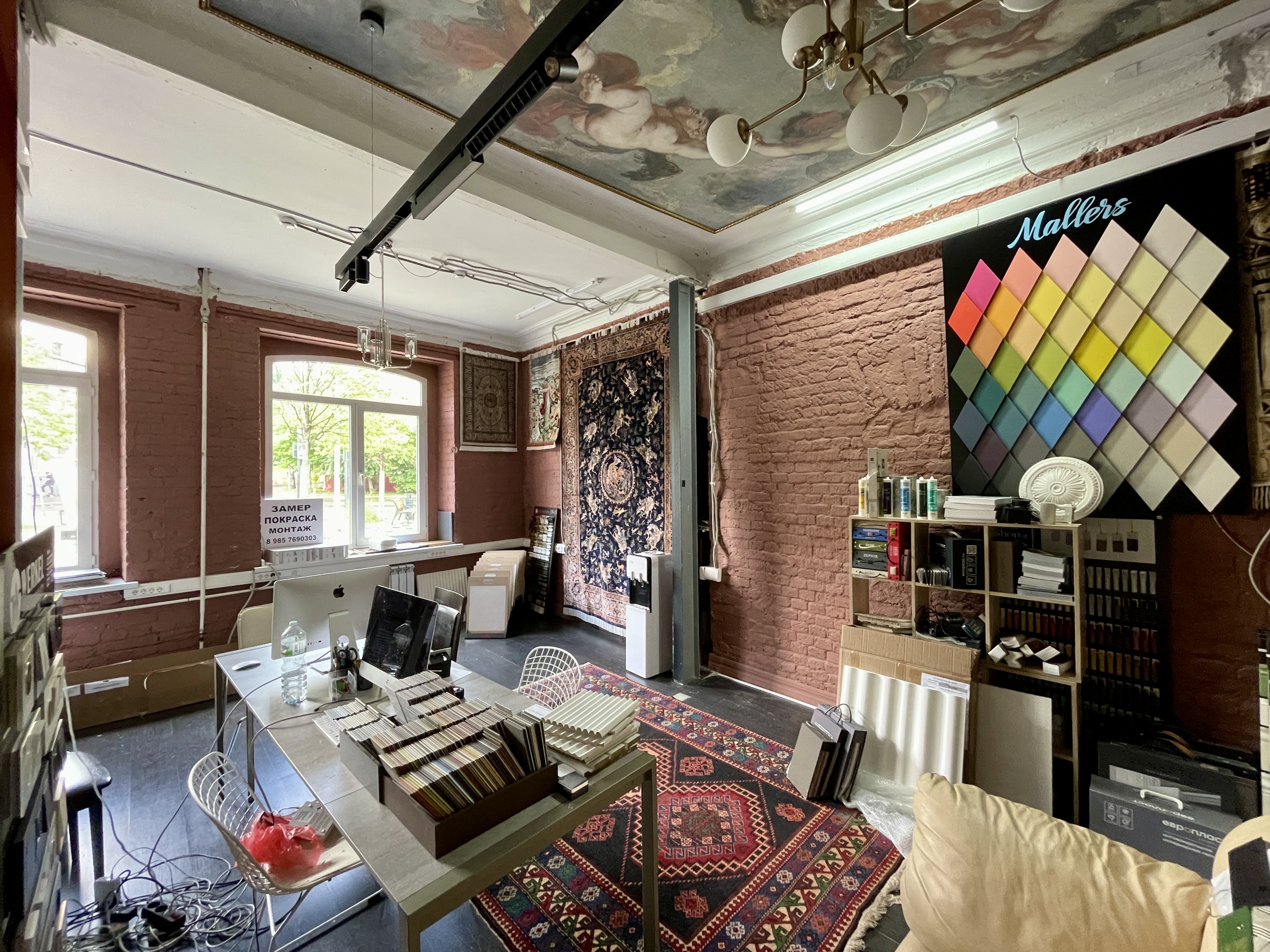 Gallery photo