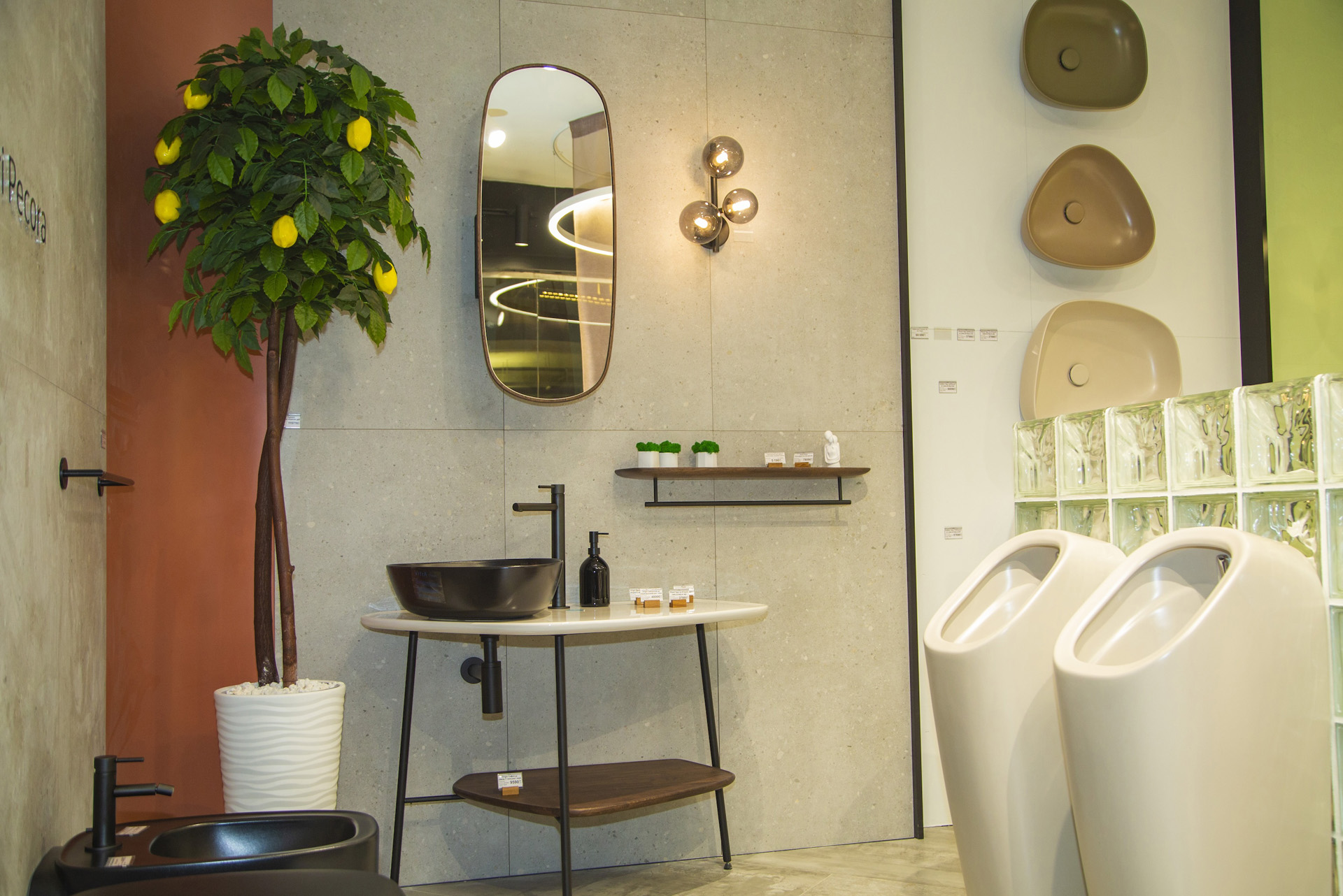 Gallery photo