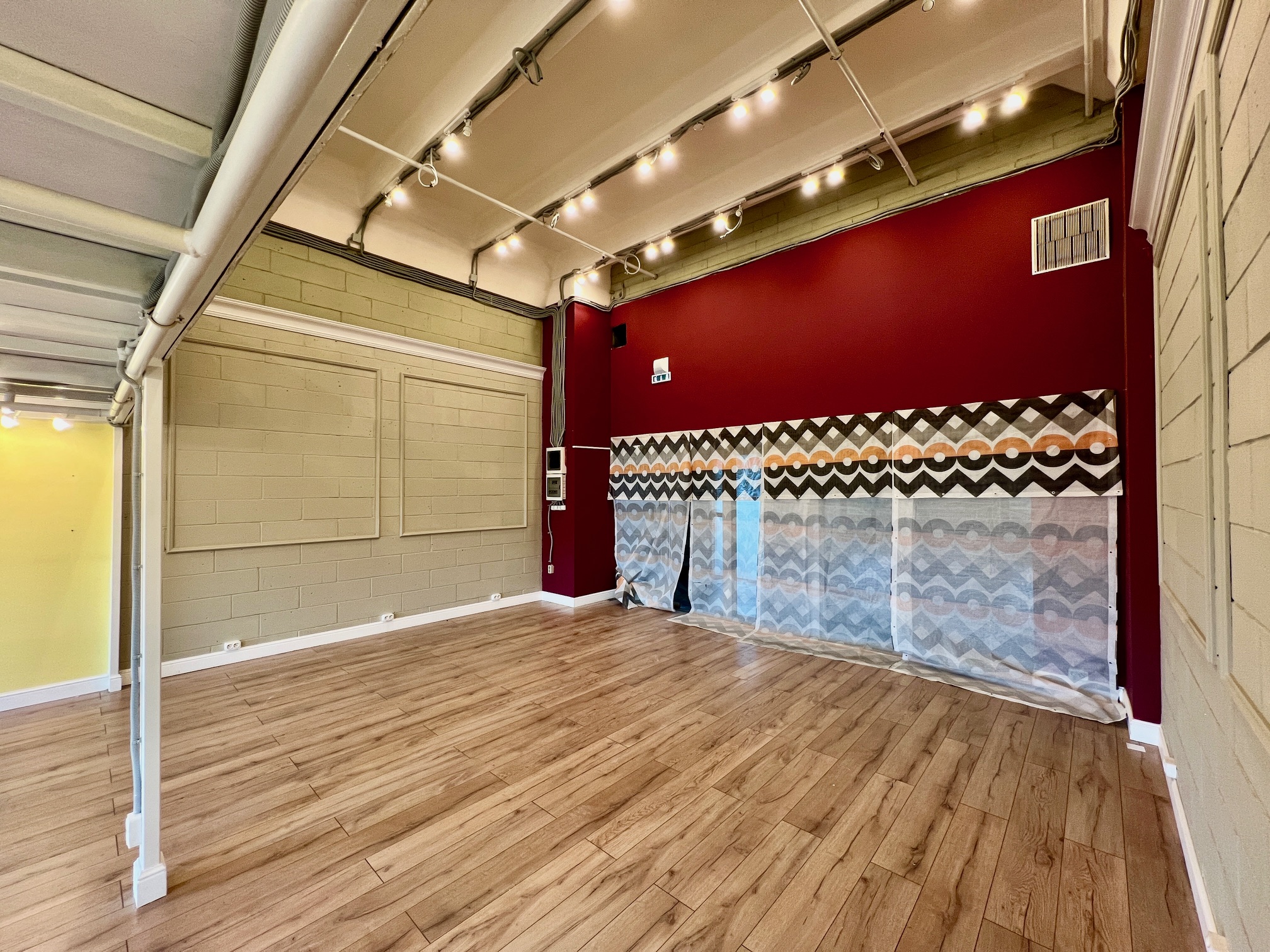 Gallery image