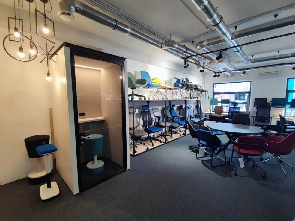 Gallery image